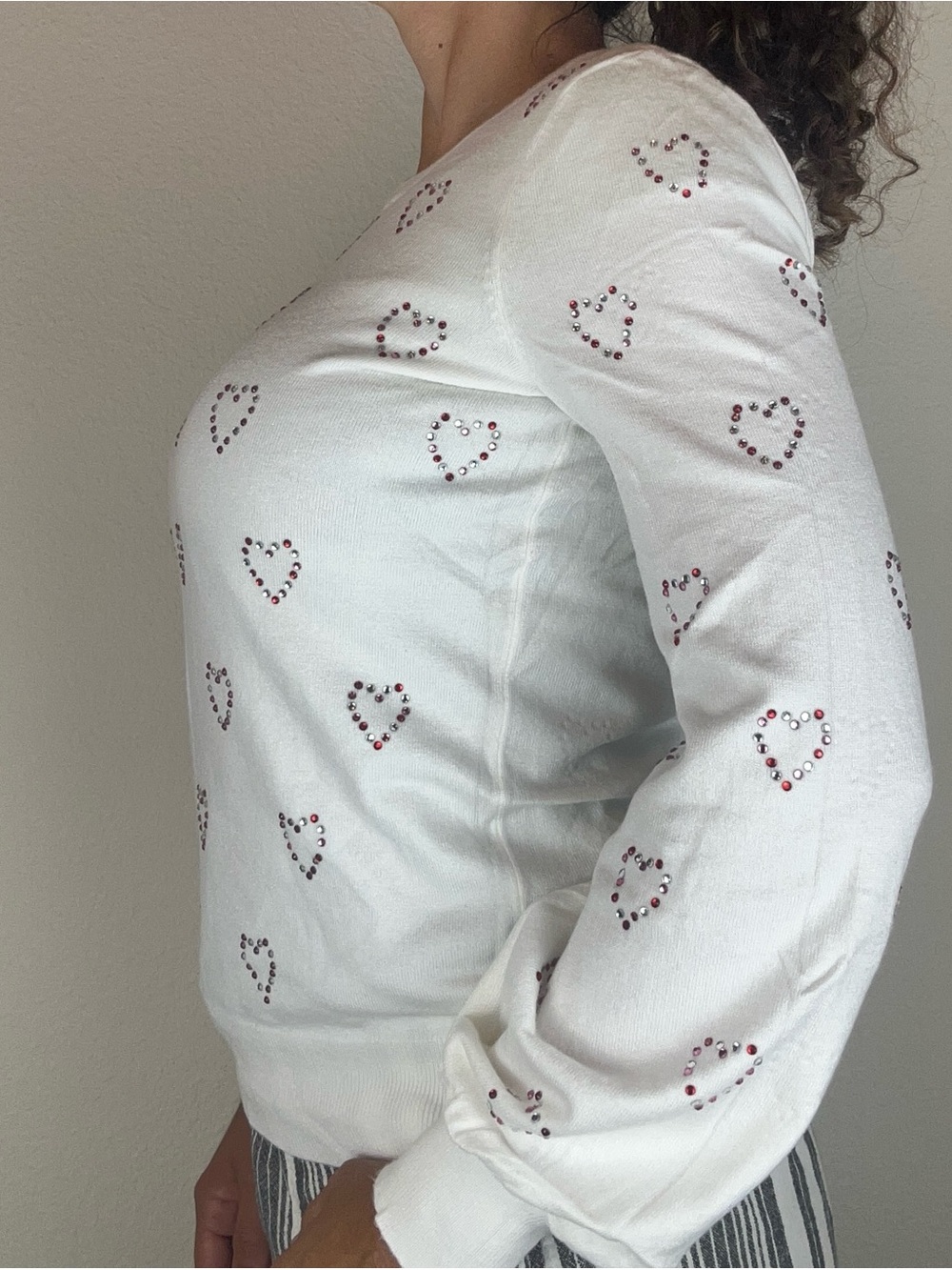 Marled White Rhinestone Heart Sweater Womens XS Crew Neck Soft Knit NEW - Picture 5 of 7
